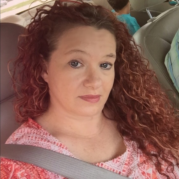 Meet your Posher, Lori - Picture 6 of 15